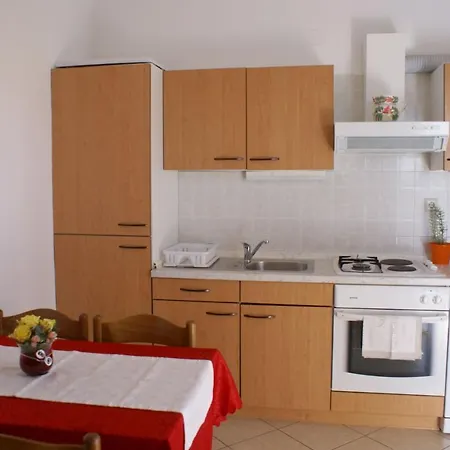 Apartment Nevenka Krk Town Exterior photo