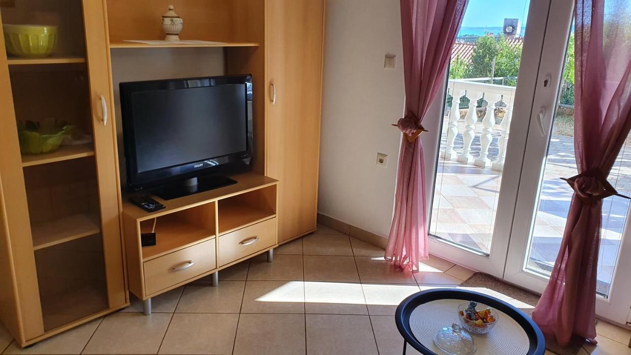 Apartment Nevenka Krk Town
